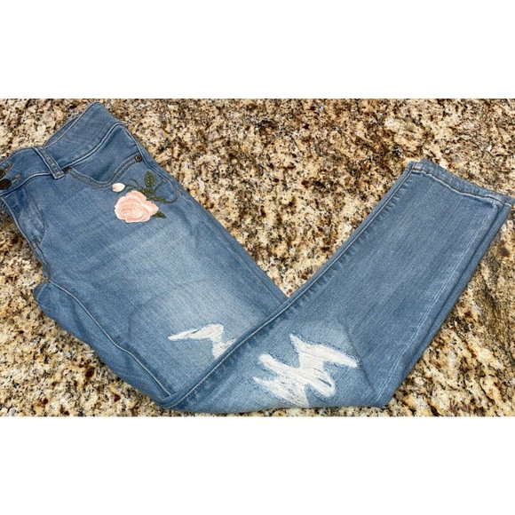 New York & Co Denim - New York & Co SOHO Boyfriend Floral Embroidered Jeans Distressed Size 0